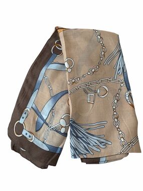Beige and Blue Chain-Print Scarf